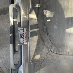 Oem 99-02 gmc sierra bumper