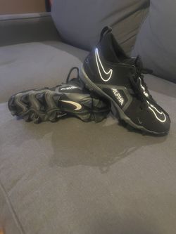 Nike Football Cleats Youth 4 1/2