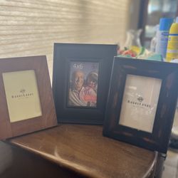 Hobby Lobby 3-4X6 Frames