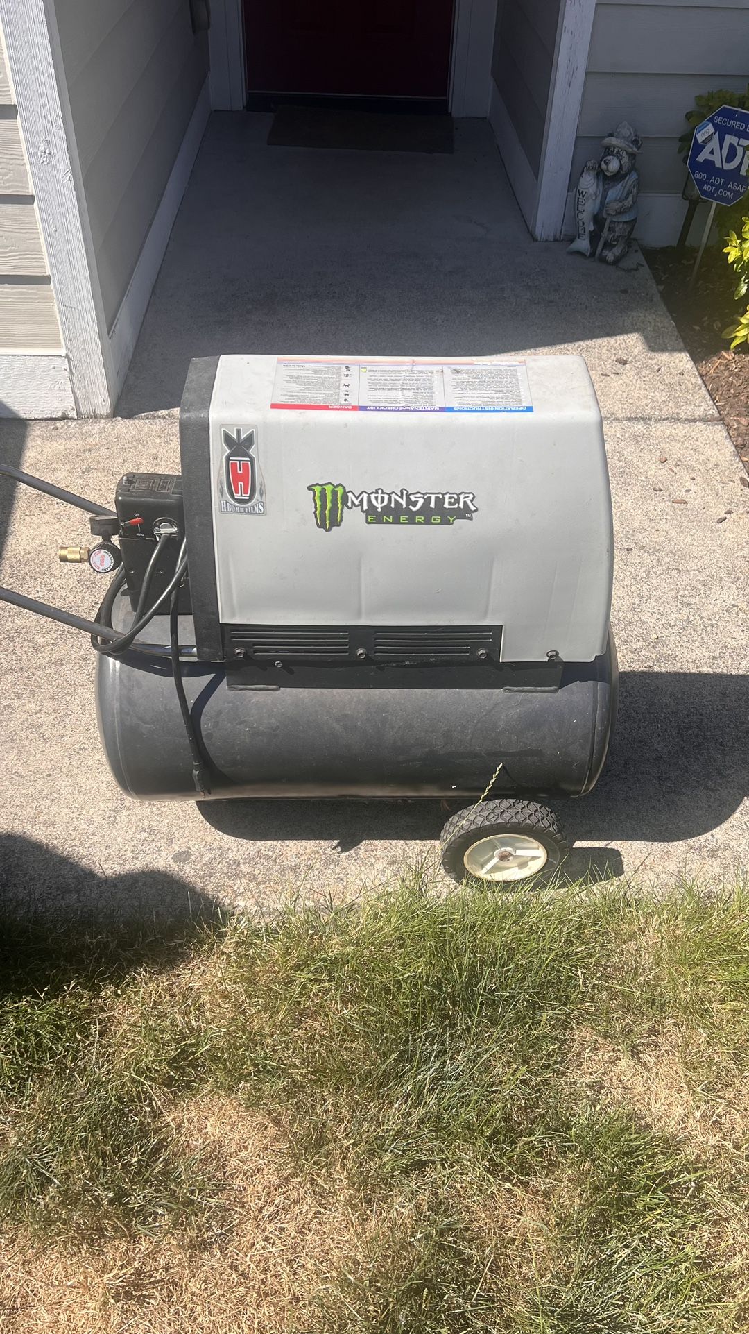 20 Gal Air Compressor