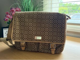 Authentic Coach laptop /messenger bag.