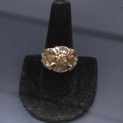 Man's Horse Ring 10k 8.0g  Sz 10