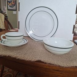 CORNING PYREX RESTAURANT WARE GREEN DOUBLE STRIPE RING - 4 PIECE SETTING