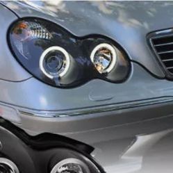 Mercedes 2001-2006 C-Class Halo Projector Headlights 