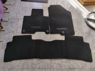 2023 Kia Sportage original floor mats