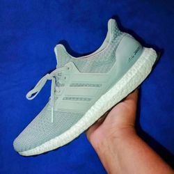 Men's Size 9 Adidas Ultraboost 4.0 2017