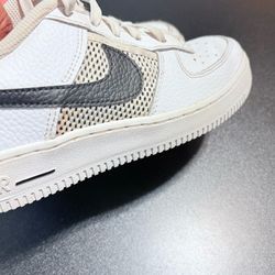 Nike Air Force 1 Mesh Pocket White Black sneaker Size 5 youth