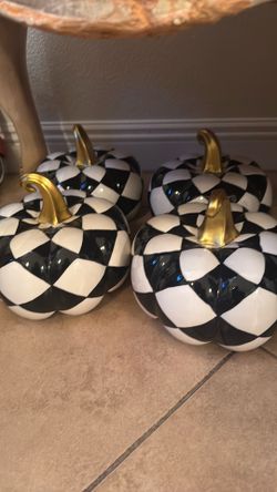 Harlequin Pumpkins
