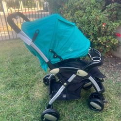 MEE MEE MOM STROLLER REVELSIBLE