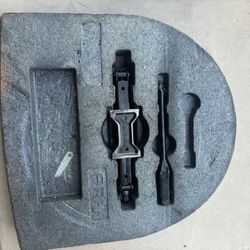 Nissan Altima Jack & Lug Wrench Kit /w Foam Tray – OEM – 2019 to 2024