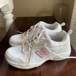 Women’s New Balance 608 Shoes