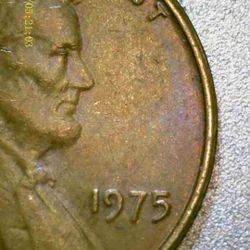 1975 Lincoln Memorial Penny Doubled 
