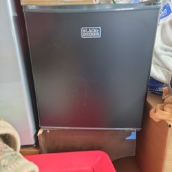 Black+Decker Fridge 