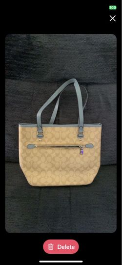 Coach Signature Tote Bag