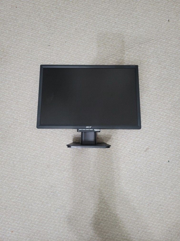 22 Inch Monitor