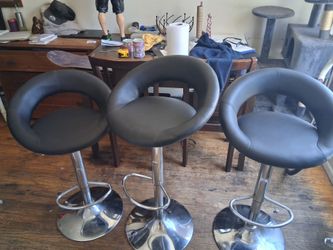 Three bar stool set