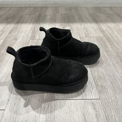 Madden Girl Bondi Black Suede Platform Booties Women's Size 8