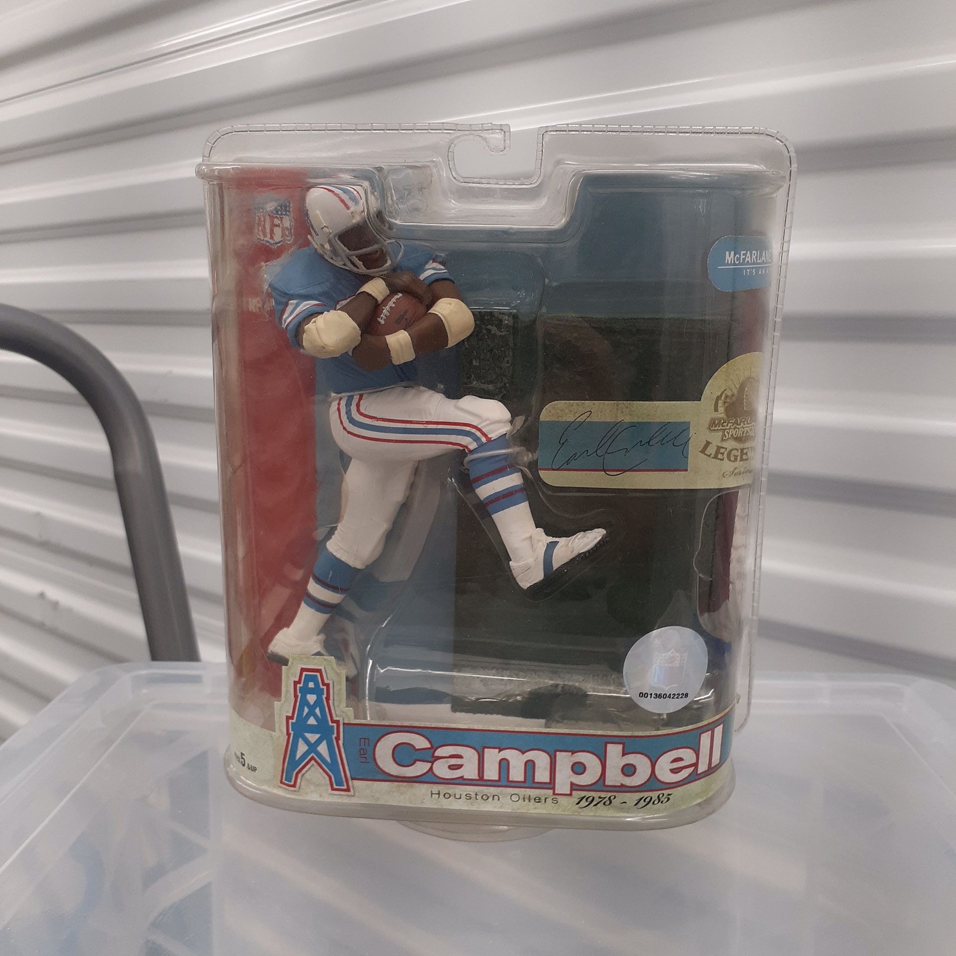 Earl Campbell Figure