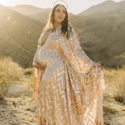 Maternity Goddess dress 🌟