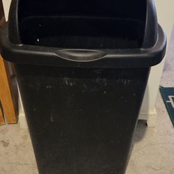 13 Gal Trash Container 