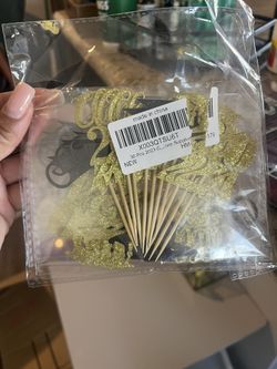 2024 Grad cupcake Toppers 