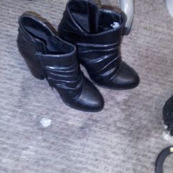 Black Low Cut Boots  Size 8