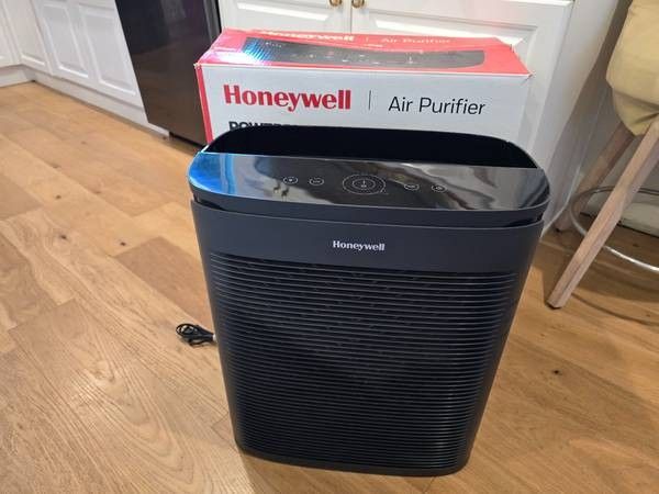 Large Honeywell Air Purifier