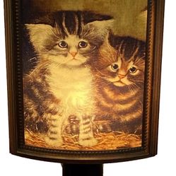 CAT Night LIGHT Plug-in outlet Vintage 90s plastic gold framed KITTEN print ART