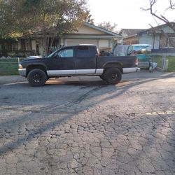 Trade Or Cash! 2001 Dodge Dakota Sport 5.9l V8
