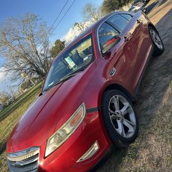 2010 Ford Taurus