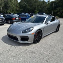 2016 Porsche Panamera