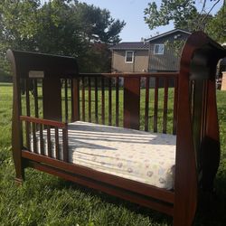 Crib And Dresser Nursery Set 2-pieces 