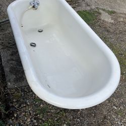 Antique Cast Iron Bath Tub