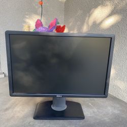 22 inch DEll LED with Display port and VGA 1080P