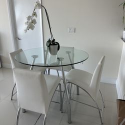 Glass Table With 4 Chairs 