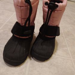 Zoogs Size 6 Snow Boots Little Girls