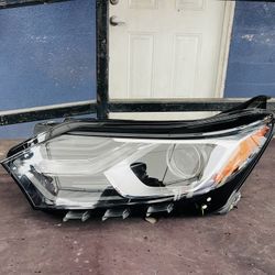 Chevrolet Equinox 2018-2021 Left Driver Side Headlight Oem