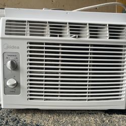 Midea Window AC Unit 