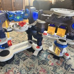 Imaginext Super Bat Cave