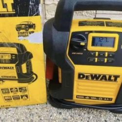 DEWALT 1400 Peak Amp Portable Car Jump Starter with Digital Compressor