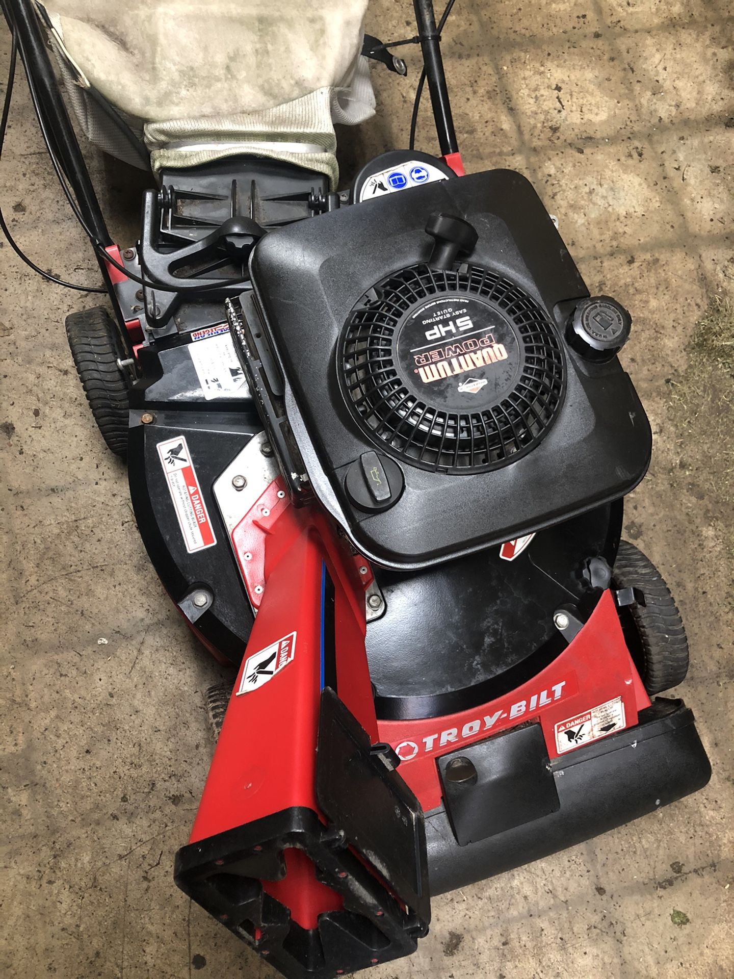 Commercial leaf Vacuum And Chapter