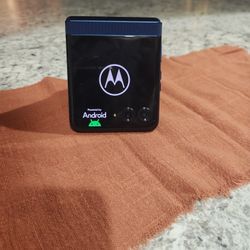 Motorola Razr + 2025