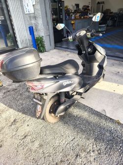 Electric scooter
