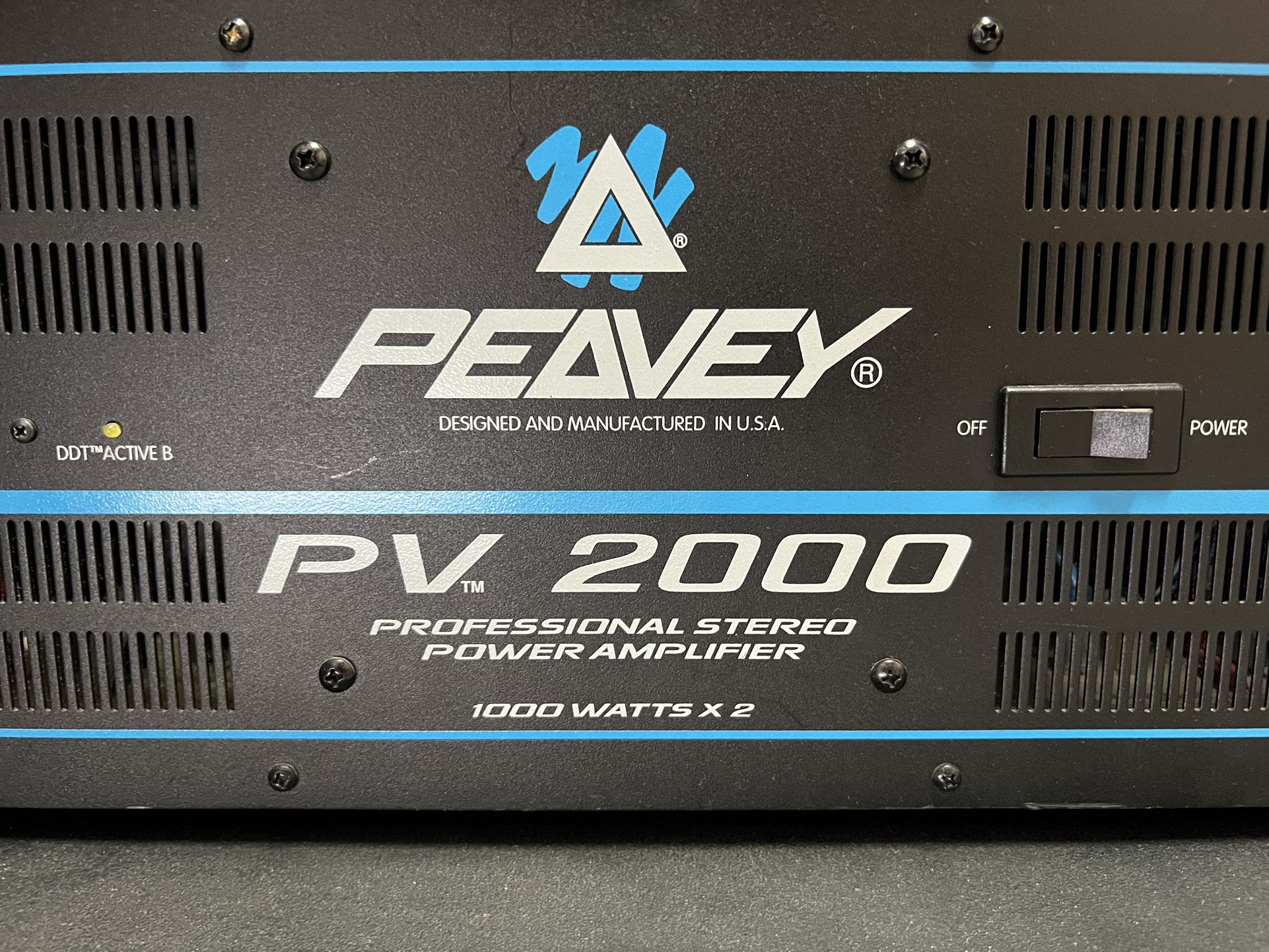 Peavey PV 2000 Professional Stereo Power Amp