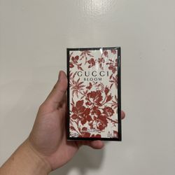 Gucci Bloom Perfume