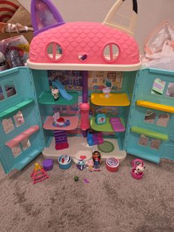 Gabby dollhouse