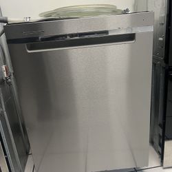 Whirlpool Dishwasher 24” 3rd Rack