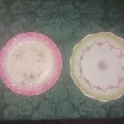 SUPER VINTAGE HANDPAINTED PLATES 