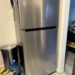 Vissani Fridge