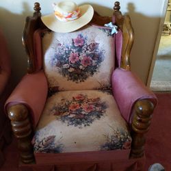 Free Vintage Victorian Couch/ Love Seat/ Ottoman